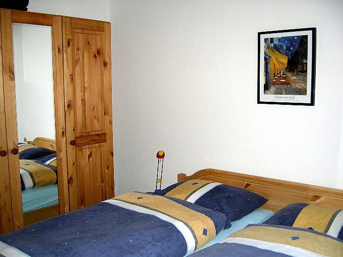 Schlafzimmer mit Doppelbett